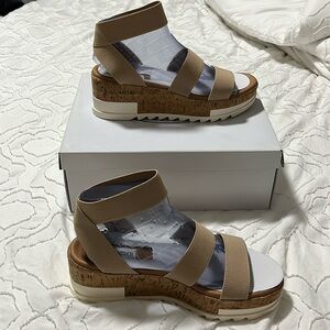 Steve Madden platform Sandals